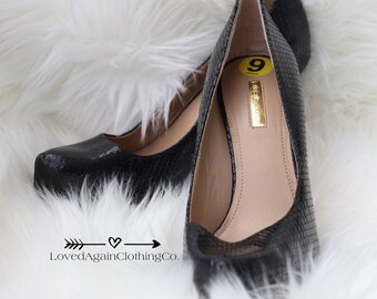 BCBG Black High Heeled Stiletto Pumps, Size US 9 / EU