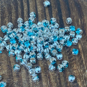4mm Chatons Montees, Preciosa MC Chaton Maxima SS16/PP31 Crystal Blue Zircon with silver cross setting, for beading, sewing, embroidery