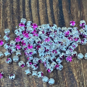 4mm Chatons Montees, Preciosa MC Chaton Maxima SS16/PP31 Crystal Fuchsia with silver cross setting, for beading, sewing, embroidery
