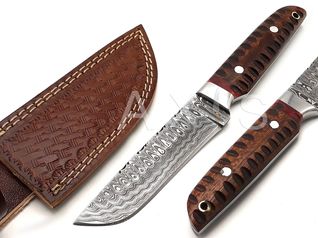 Exquisite Handcrafted Damascus Steel Hunting Knife main image 0