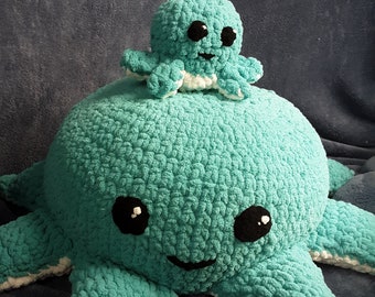 Giant octopus and mini octopus set