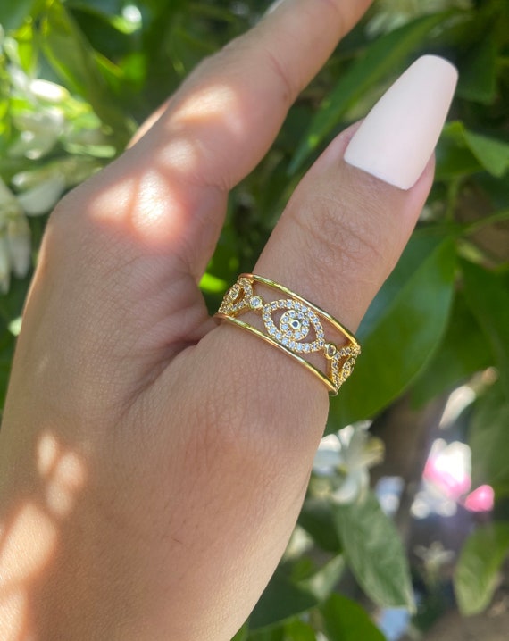 Evil eye band ring