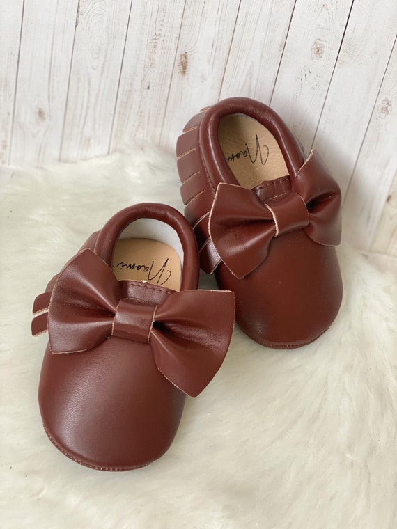 Cute baby girl bow moccasins , soft sole moccasins,toddler moccasins , brown moccasins baby shoes