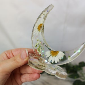 Crescent Moon Ring Holder Resin Ring Holder Resin Jewelry Stand Room Decor Pressed Flowers image 6