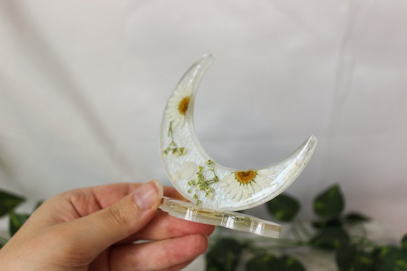 Crescent Moon Ring Holder Resin Ring Holder Resin Jewelry Stand Room Decor Pressed Flowers image 4