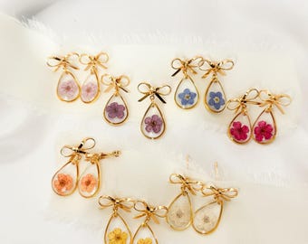 Pressed Flower Resin Bow Earrings