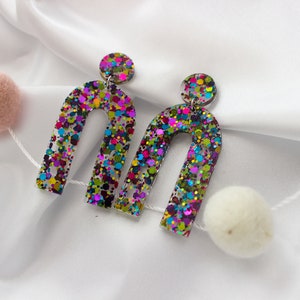 Boog Dangle hars oorbellen Confetti-glitteroorbellen Partij oorbellen Glitter verklaring oorbellen afbeelding 2