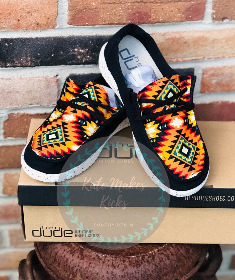customize hey dudes