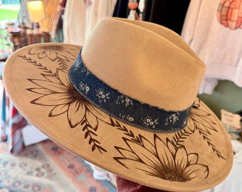 Hand Burned Vegan Suede Wide Brim Hat ~ Western Cowgirl Hat ~ Boho Rancher Hat ~ Custom Burned Hat ~ Womens Western Fashion
