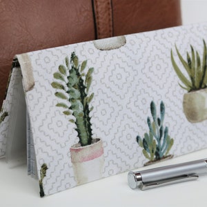 Cubierta de chequera de cactus, chequera de cactus del desierto, chequera del suroeste, regalo suculento, regalo de cactus, chequera de mujer, accesorio