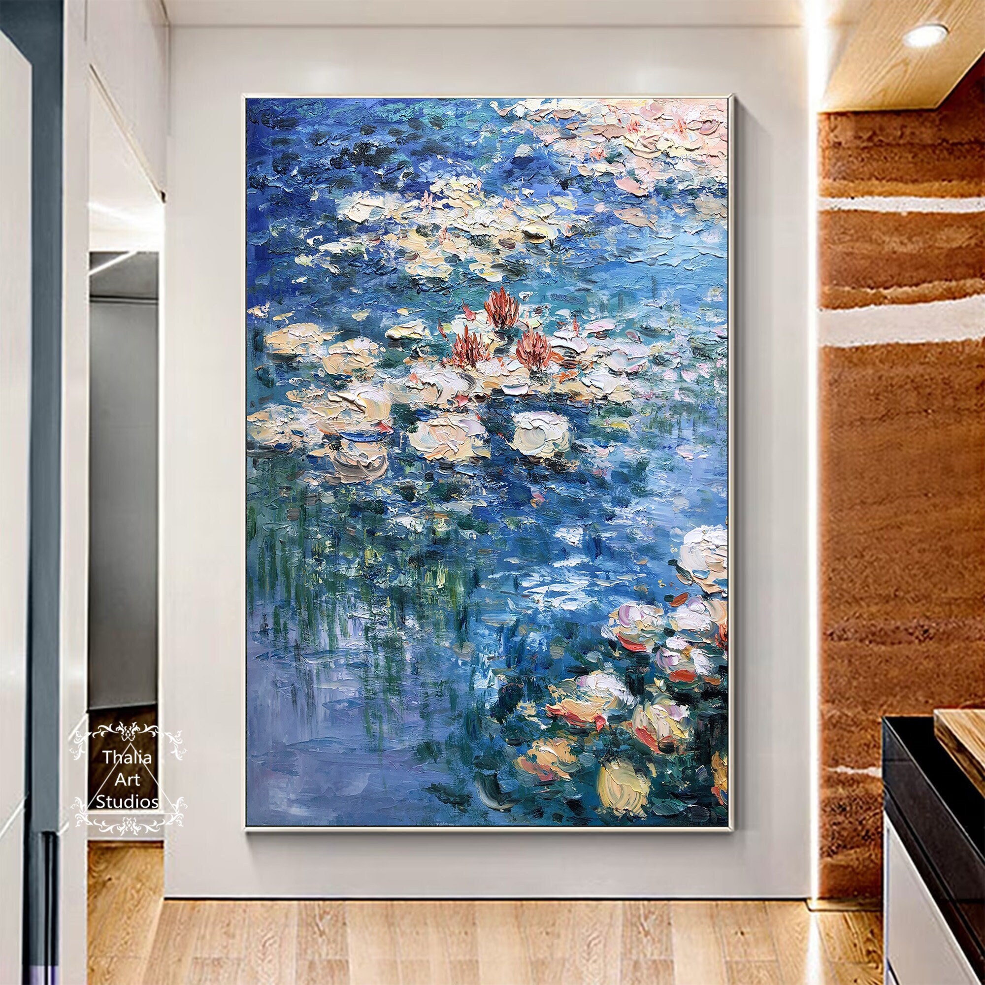 キャンバスに描かれた睡蓮の油絵 抽象的なテクスチャの絵画 蓮の池の