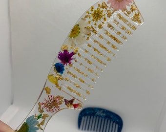 Custom resin hair comb