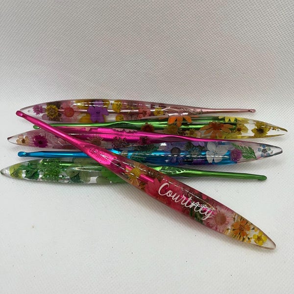 Ganchos de ganchillo de resina personalizados