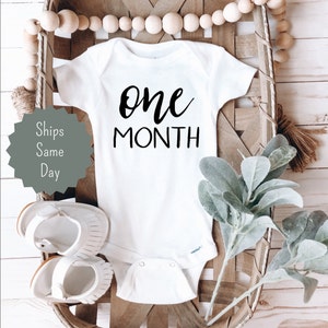 Month Birthday Onesie®, Milestone Baby Clothes, Month Birthday Bodysuit, Monthly Birthday Onesie, Month Birthday, One Month Old Onesie