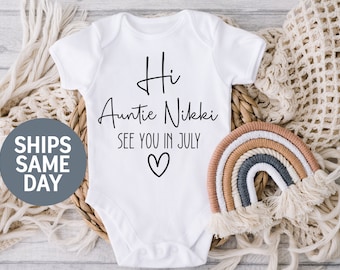 Baby Announcement Onesie®, Hi Auntie Personalized Pregnancy Announcement Onesie®, Surprise Aunt Custom Baby Onesie®, Cute Sister Baby Reveal