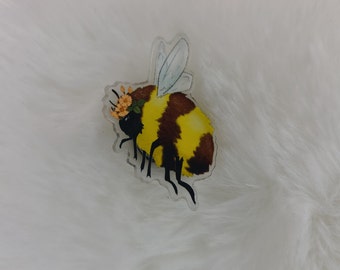 Small Bumble Bee Pin