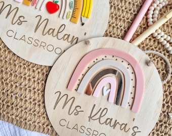 Letrero personalizado para puerta de profesor, decoración personalizada para puerta de aula, letrero con el nombre del profesor, placa de bienvenida a mi aula, regalo de regreso a clases para el profesor.