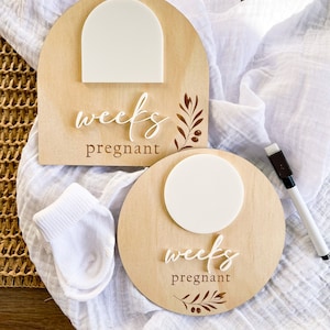 Pregnancy Milestone Plaque - Weeks - Pregnancy Milestone Disc - Pregnancy Milestone Card - New Baby - New Pregnancy