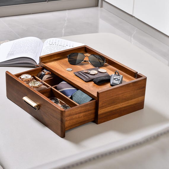 紳士モチーフ 木製ボトルケース 置物 Men's Accessory Box Unique Gift for Gentleman Engraved Wood Watch