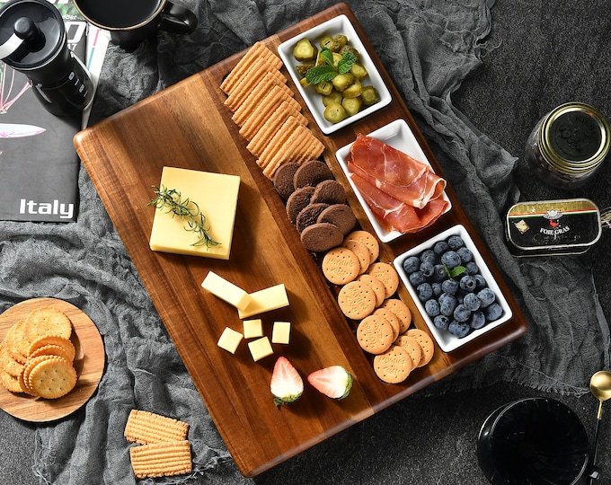 Tábua de servir de madeira para alimentos, travessa de servir de comida, tábua de queijos com talheres (13,88" x 19,88")