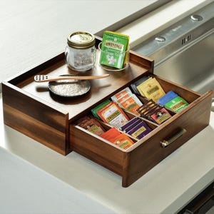 Organiseur de thé personnalisé gravé - Boîte à thé personnalisée avec tiroir pour collection de thés Station de thé en bois massif - Cadeau buveur de thé moderne
