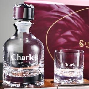 Personalized Whiskey Decanter Set Custom Engraved Decanter Glasses Coasters Whiskey Lover Gift for Him Groomsmen Man Cave Unique Present