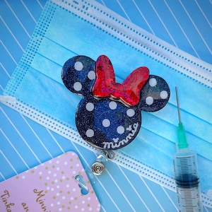 Minnie Maus inspiriert Abzeichen Reel