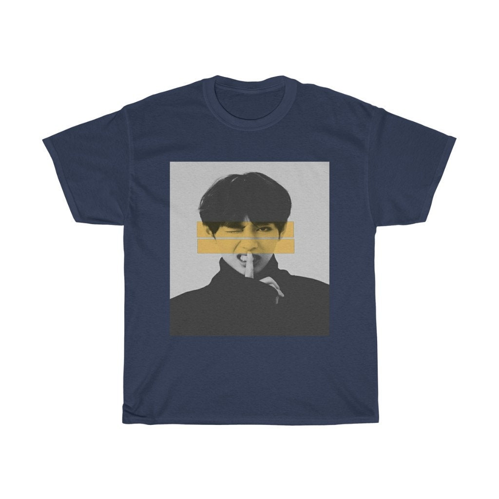 taehyung black tshirt