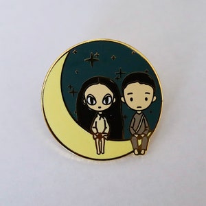 Mun Yeong Gang Tae Moon Young Kang Tae Cartoon It&#39;s Okay to Not Be Okay, Psycho but It&#39;s Okay Enamel Pin, Kdrama Pin, Korean Drama Pin