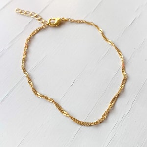 Dainty gold bracelet, everyday gold bracelet, gold plated chain bracelet, thin gold bracelet, minimal delicate simple layering bracelet
