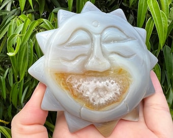 Druzy Crystal Sun Agate Carving