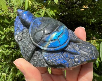 Labradorite Sea Turtle Carving, Blue Flashy Carving