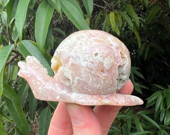 Flower Agate Crystal Snail Carving: Tranquility Centerpiece
