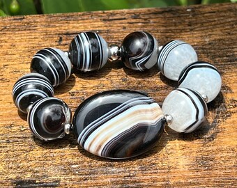 Handmade Agate Bracelet for Harmony and Protection Customized Crystal Gemstone Jewelry