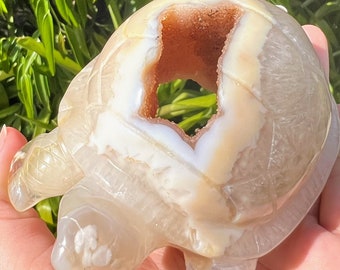 Druzy Agate Crystal Turtle Carving, Turtle Spirit Animal Totem, Druzy Crystal Centerpiece