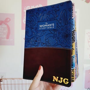 PERSONALIZE Bible, NIV, The Woman&#39;s Study Bible, Blue/Brown, Leathersoft, Holy Bible, Gift Bible, With Tabs, With Laminated Tabs