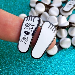 Jungkook Socks Hard Enamel Pin Set - BTS Pins - BTS Jungkook Pins - K-Pop Pins - Cute Pins - Run bts! - Jeon Jungkook