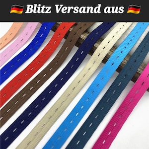 Könnte beinhalten: Sortiment aus 10 Farben elastischem Knopflochband mit einer genähten Linie in der Mitte. Die Farben sind rosa, blau, rot, braun, beige, hellblau, dunkelblau und fuchsia.