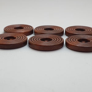 Set van 6 houten knopen knopkleur natuurlijk bruin donkerbruin maat 15, 20, 25, 30 mm houten knopen van hoge kwaliteit afbeelding 2