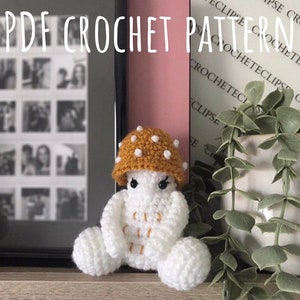 Pattern- Amigurumi toadstool crochet pattern PDF (English, US terms & French) Amanita the pocket Toadstool