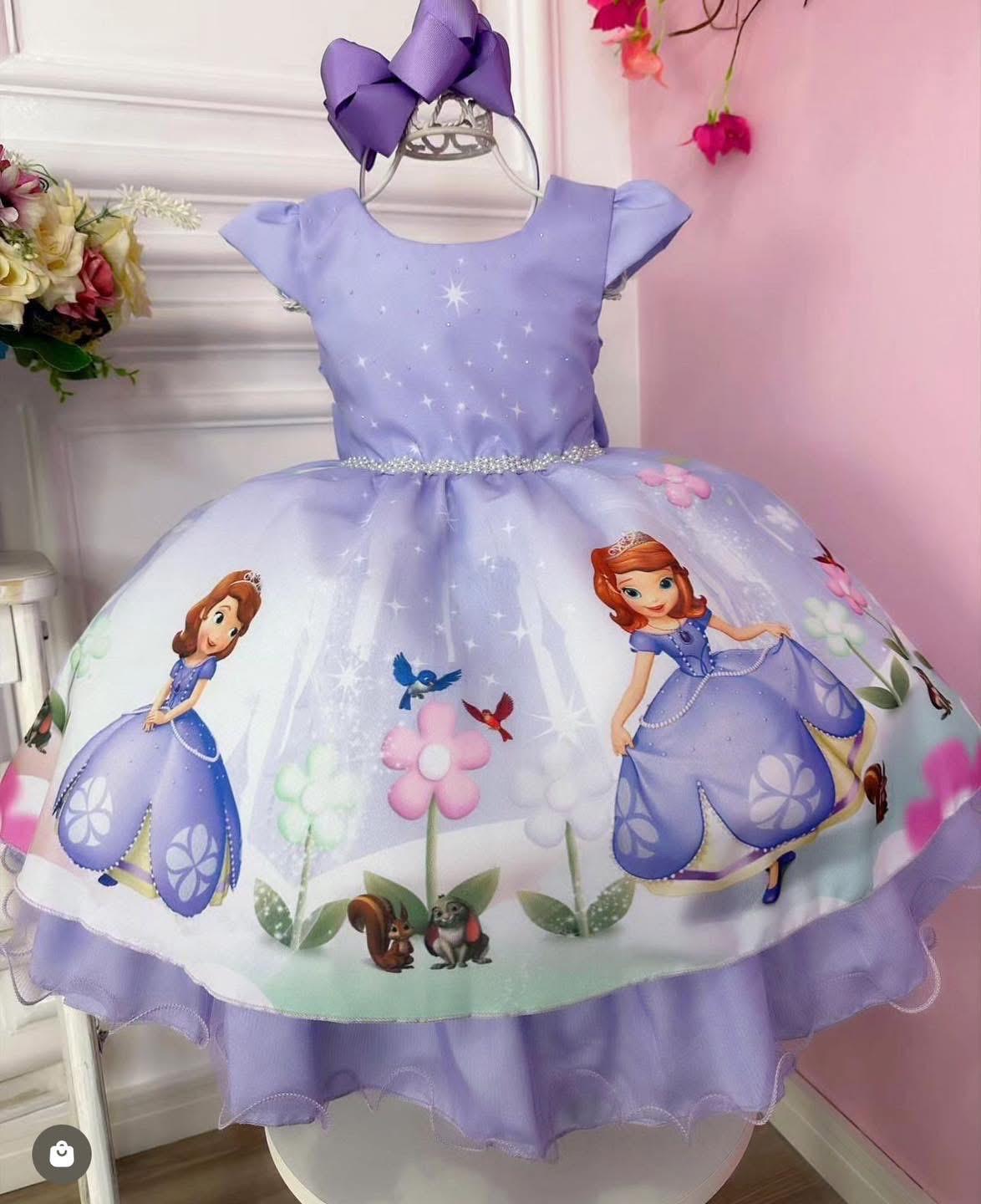 open lace back dress Relive the magic of a classic fairytale with this inventive reimagining main image 0