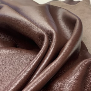 Pelle marrone scuro goffrata naturale da 1,8 mm / 4 oz, vera pelle di mucca galleggiante, morbida e piacevole per borse, artigianato, tappezzeria
