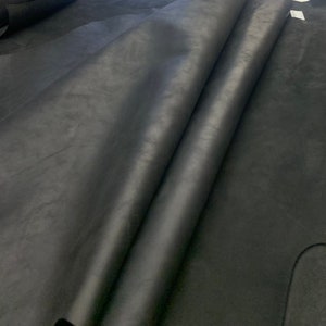 Black leather crazy horse | 1.6-1.8 mm 3oz | waxy oily finishing distressed color