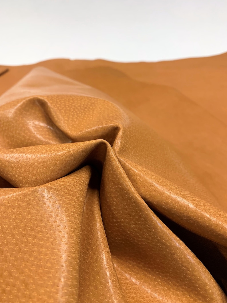 Cognac glazed pig skin | thin 0.6mm | 1-2 oz | Stiff temper image 4
