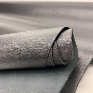 Piel negra Saffiano Fine con estampado pequeño /100% natural/ 1,1 mm/ 2-3 oz / Superficie grabada en relieve y chapada en caliente / Paneles precortados imagen 4