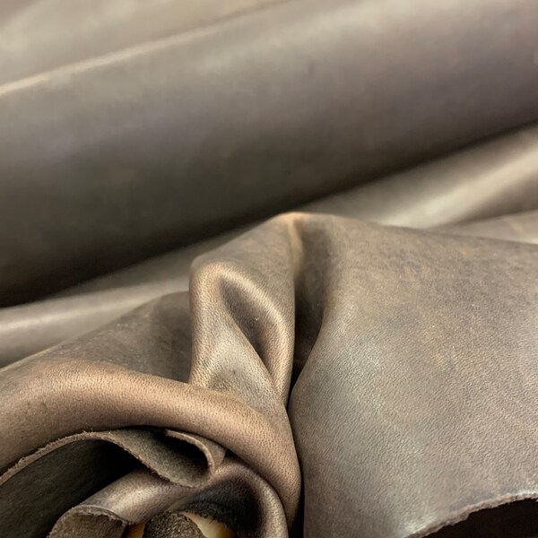 Dark Brown pull up real leather 1 mm 2-3 oz waxy oily finishing distressed color vegetable tanned italian