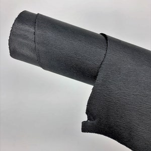 Piel negra Saffiano Fine con estampado pequeño /100% natural/ 1,1 mm/ 2-3 oz / Superficie grabada en relieve y chapada en caliente / Paneles precortados imagen 10