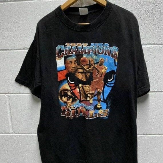 bulls rap tee