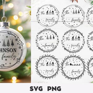 Puede incluir: Una bola de Navidad blanca con el texto "The Johnson family" en una fuente decorativa, rodeada de estrellas y árboles. La imagen también muestra varios diseños circulares con el texto "The family".