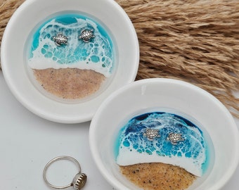 Personalized Sea Turtle Ring Dish, Sandy Beach Ring Dish, Swimming Sea Turtle Round Ceramic Trinket Dish, Sea Turtle Lover Gift